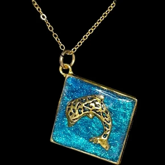 Handmade Goldtone Fish in Acrylic Necklace - Picture 2 of 2